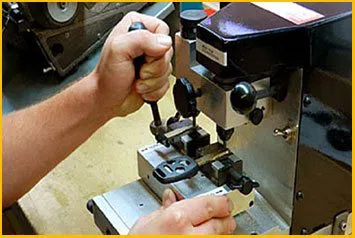 Roseland Locksmith Store Roseland, NJ 973-349-3073 - automotive-keys-cut